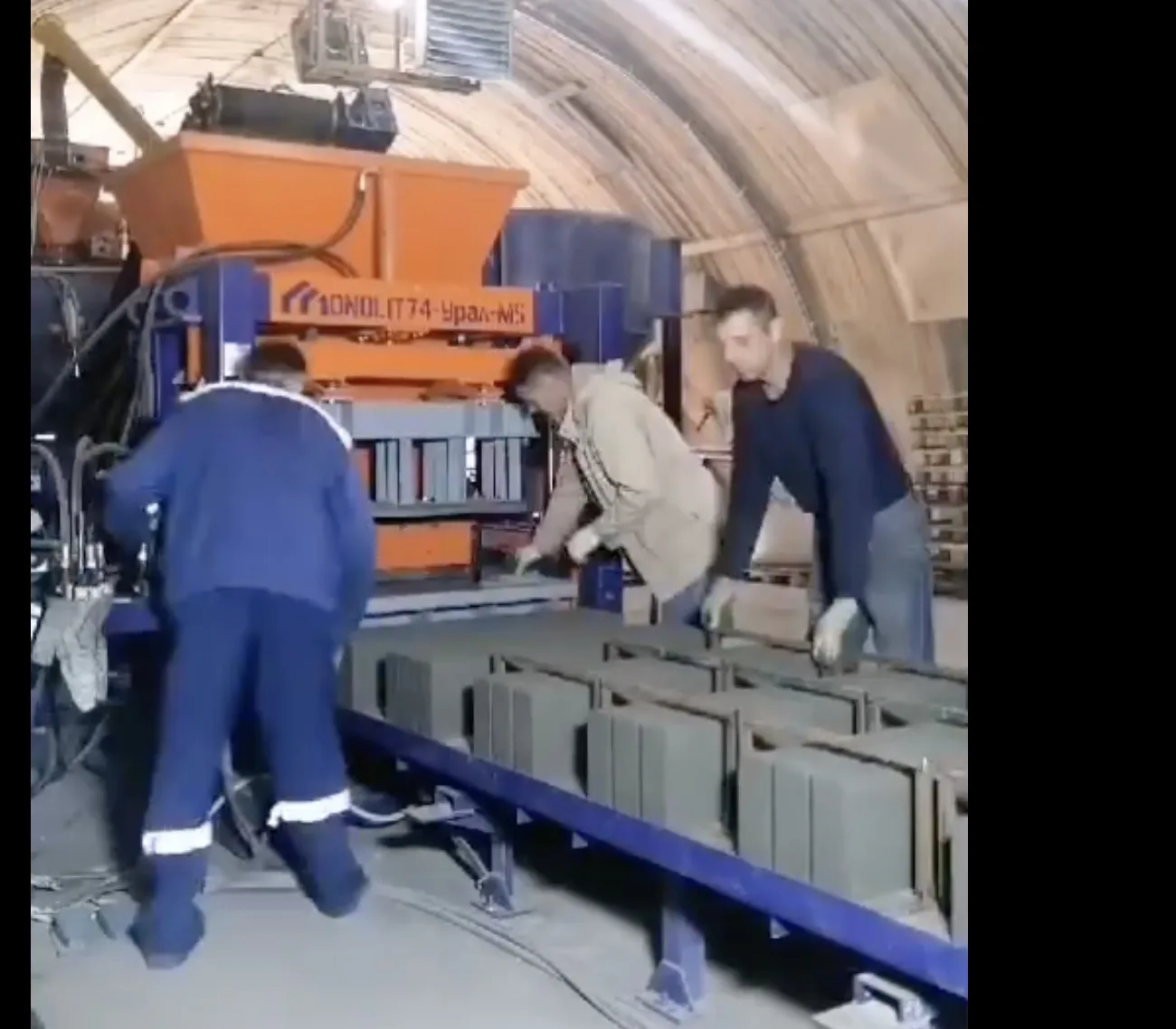 Вибропресс Урал-М5 для клиента из Корсакова